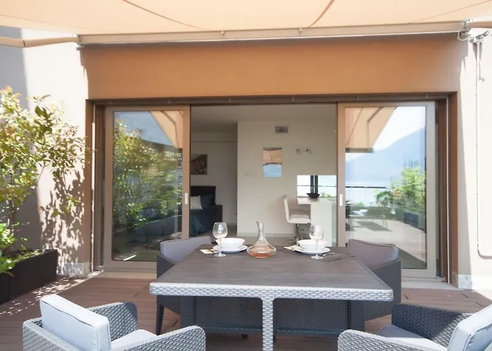 Terrazza Sul - Acquaseria, San Siro By Lovecomo Feriehus